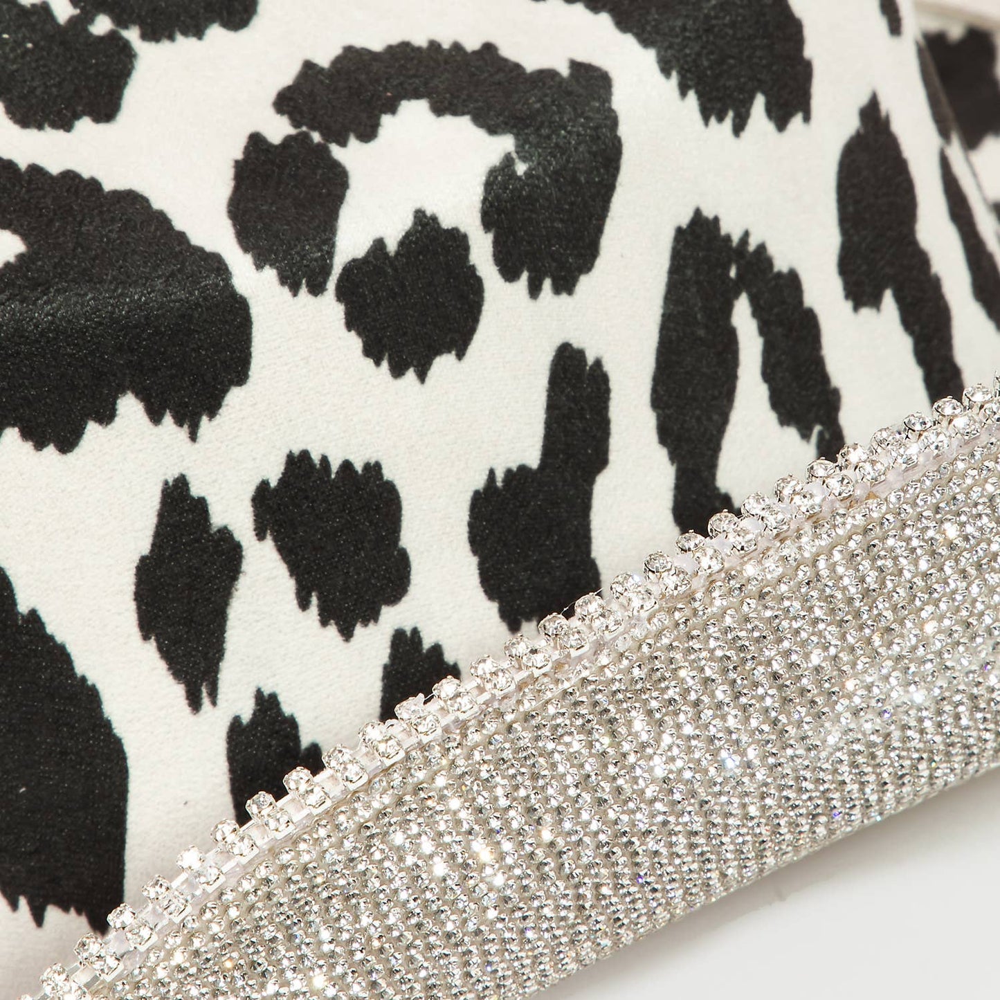 Z~ Cowboy Hat Leopard Print Rhinestone Trim